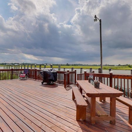 Oceanfront Milford Home With View And Boat Access المظهر الخارجي الصورة