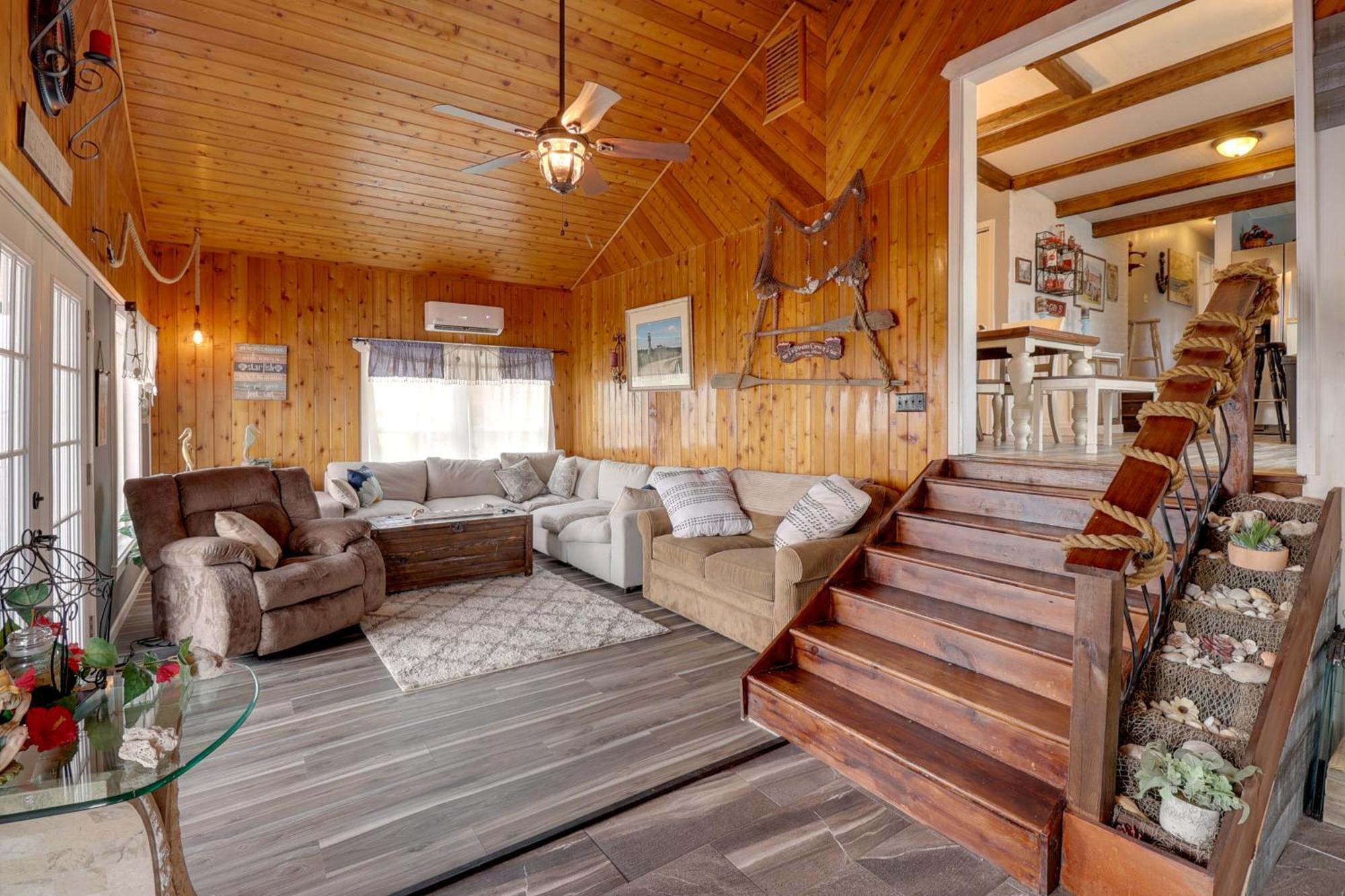 Oceanfront Milford Home With View And Boat Access المظهر الخارجي الصورة