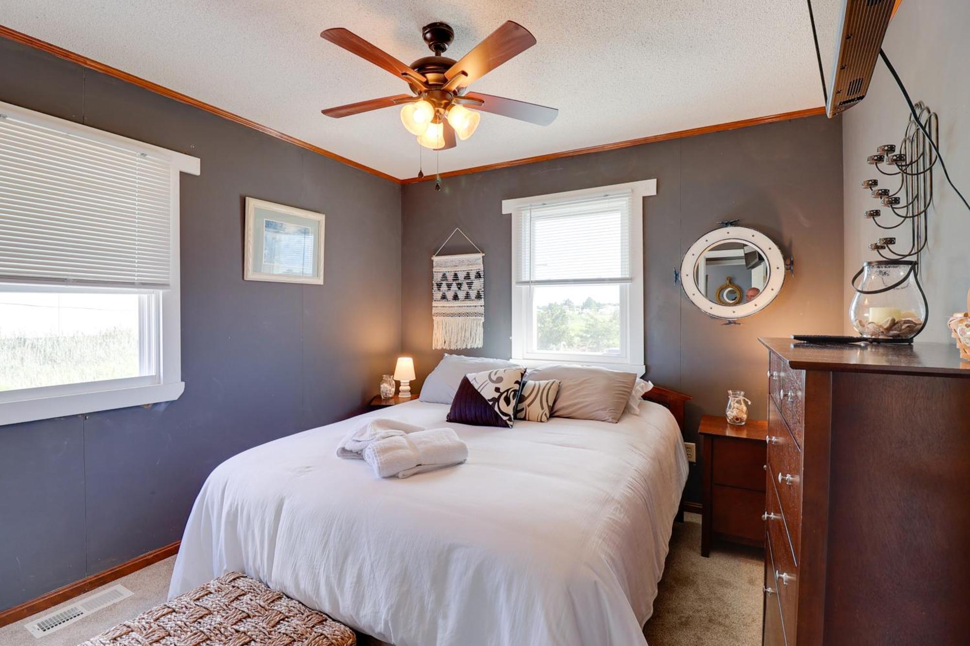 Oceanfront Milford Home With View And Boat Access المظهر الخارجي الصورة